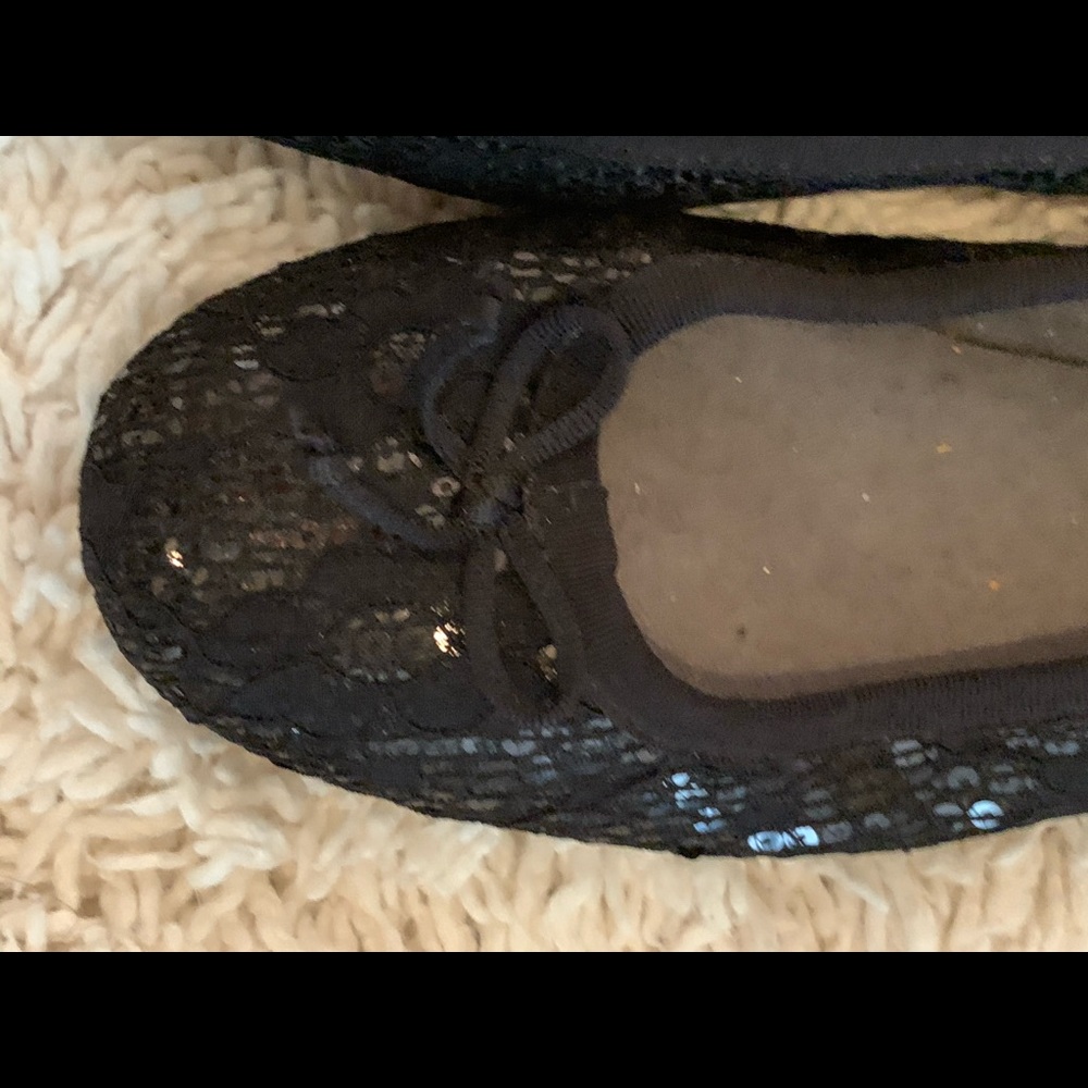 Flat dressy aerosoles